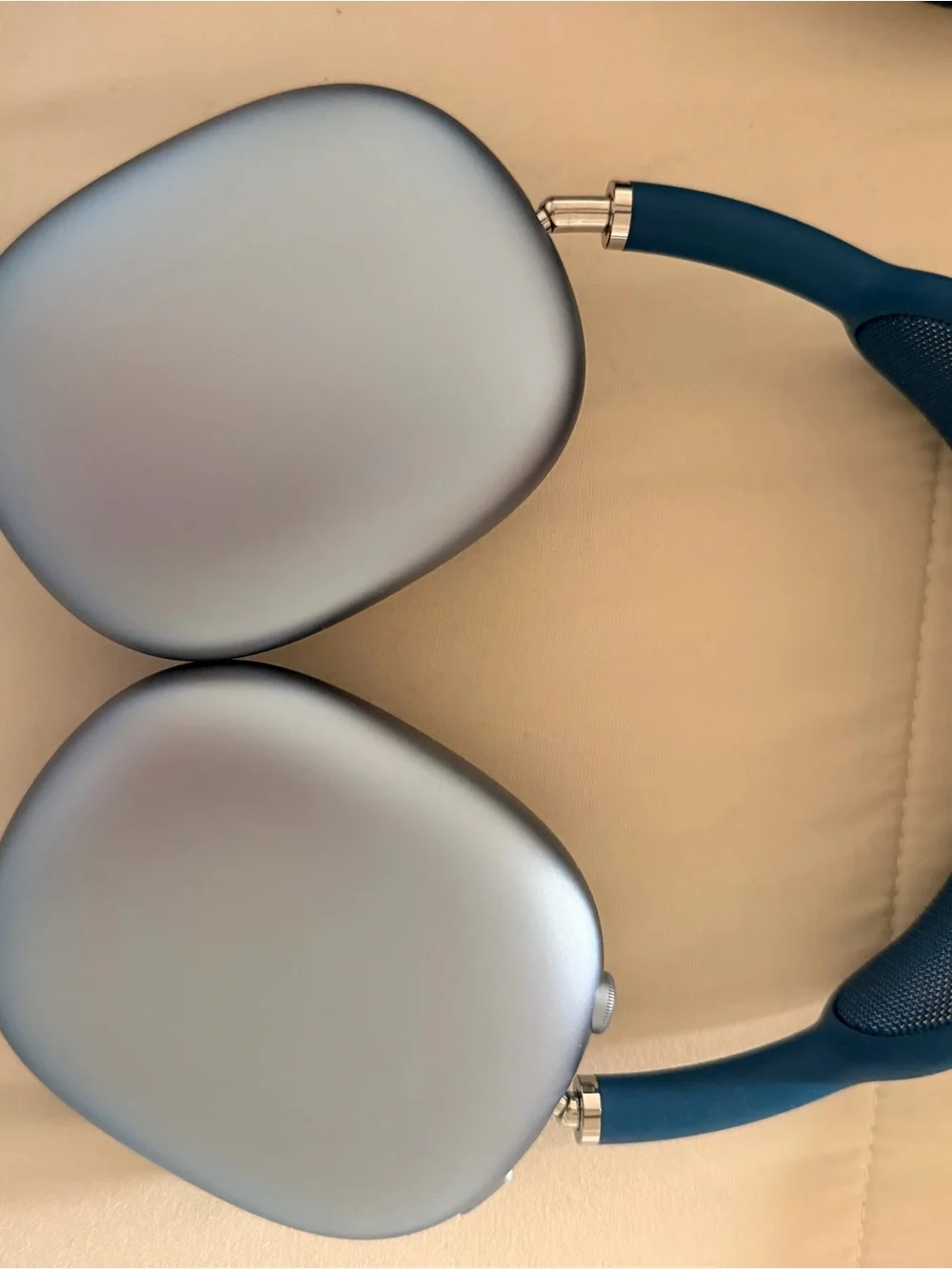 Apple AirPods Max - Sky Blue and Silver